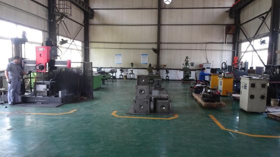 100% रबर मोल्ड के लिए सिलिकॉन रबर प्लास्टिक मोल्ड प्रसंस्करण सहायक उपकरण घरेलू उपकरण बनाने इंजेक्शन मोल्डिंग