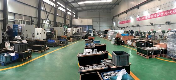 कस्टम प्लास्टिक इंजेक्शन मोल्डिंग वाहन मोल्ड के साथ P20/718/738/NAK80/S136/2738/2316 सामग्री और 250000-300000शॉट जीवन