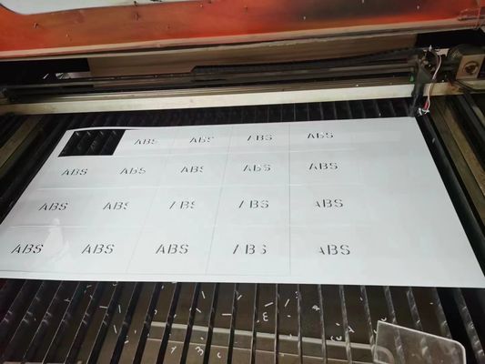 पर्यावरण सामग्री लाभ ISO9001 प्रमाणित से उत्कीर्णन और नक्काशी / वैक्यूम बनाने के लिए कस्टम प्लास्टिक शीट